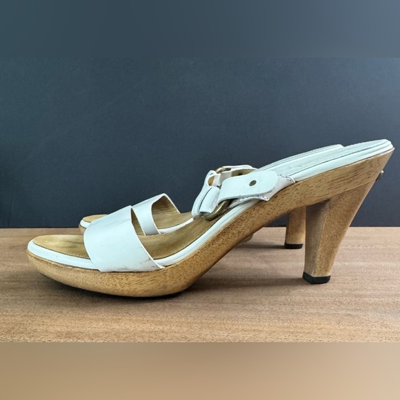 Women’s Michael Kors Jules White Leather Suede Signature Logo Luxury Heels - Picture 3 of 11